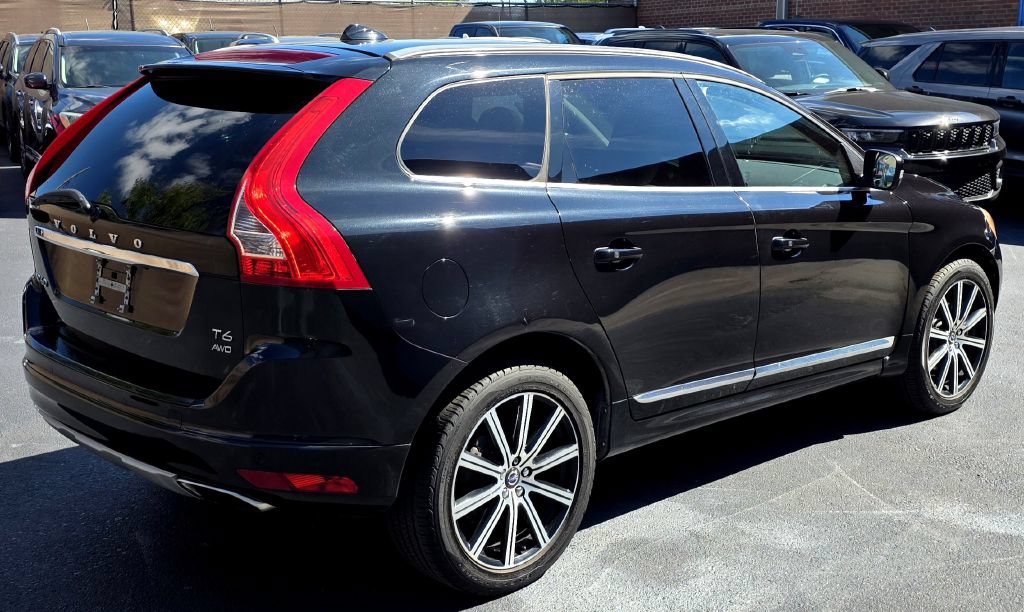 Used 2017 Volvo XC60 T6 Inscription w/ Climate Package AWD/4WD image 2