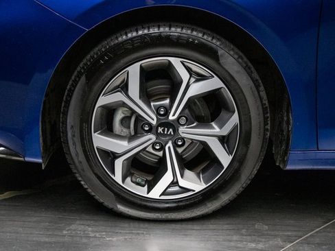 Used 2020 Kia Forte LXS image 8