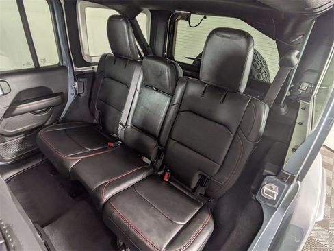 Certified 2024 Jeep Wrangler Unlimited Rubicon image 25