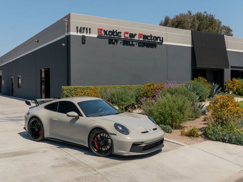 Used 2022 Porsche 911 GT3 RWD image 1