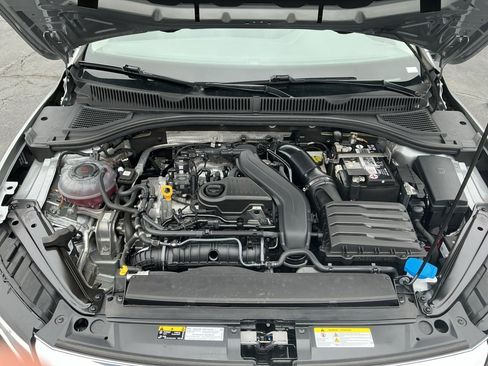 Certified 2023 Volkswagen Jetta SE w/ Panoramic Sunroof Package image 20