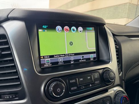 Used 2019 Chevrolet Suburban LT image 27