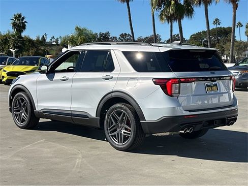 New 2026 Ford Explorer ST image 4