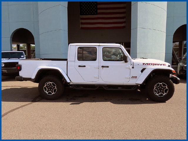 Used 2023 Jeep Gladiator Mojave w/ Cold Weather Group AWD/4WD image 2