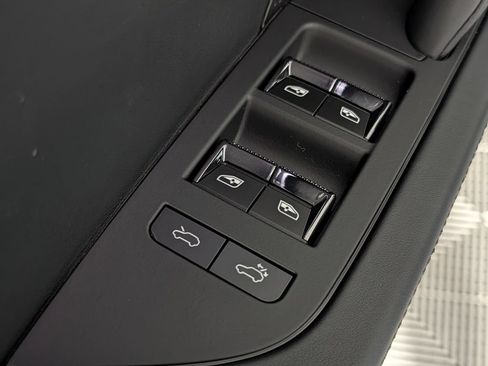 New 2026 Porsche Cayenne Turbo AWD/4WD image 27
