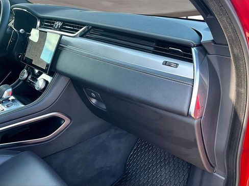 Used 2026 Jaguar F-PACE R-Dynamic S image 16