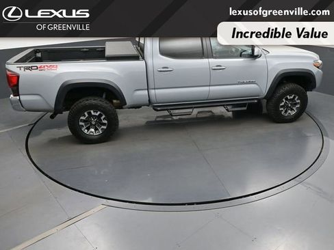 Used 2019 Toyota Tacoma TRD Off-Road AWD/4WD image 41