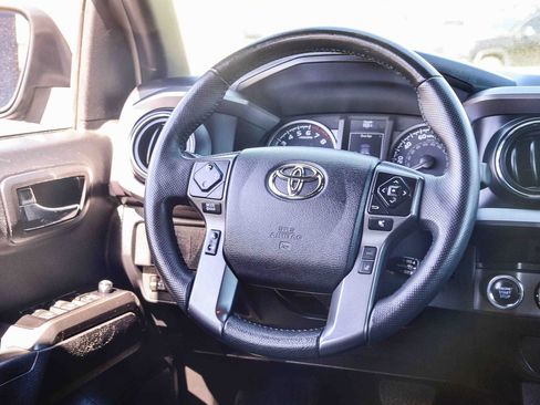 Certified 2023 Toyota Tacoma TRD Off-Road w/ Black Out Package (TMS) image 18