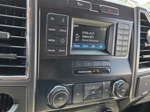 Used 2016 Ford F150 XLT RWD image 23