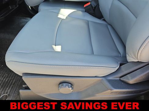 New 2025 Ford F550 4x4 Regular Cab Super Duty image 29