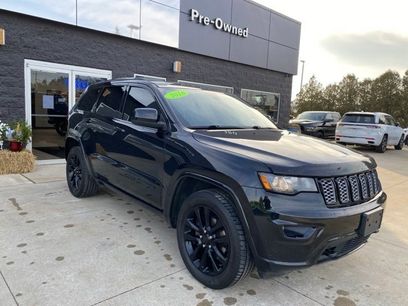 Used 2018 Jeep Grand Cherokee Altitude