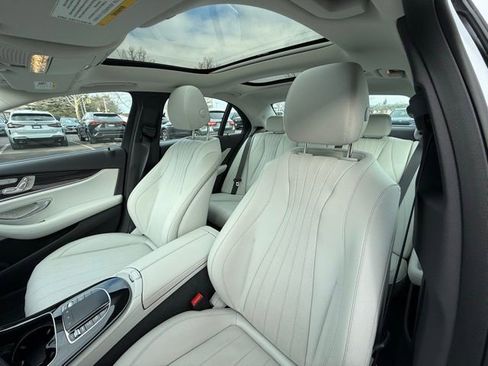Used 2022 Mercedes-Benz E 350 4MATIC Sedan image 18