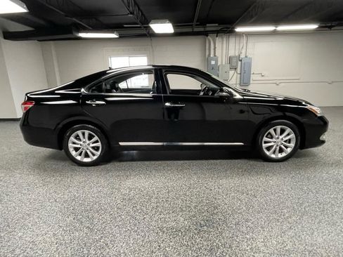 Used 2011 Lexus ES 350 image 4