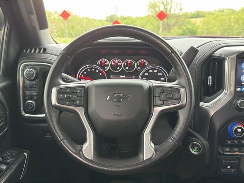 Used 2021 Chevrolet Silverado 1500 LTZ w/ LTZ Premium Package AWD/4WD image 34