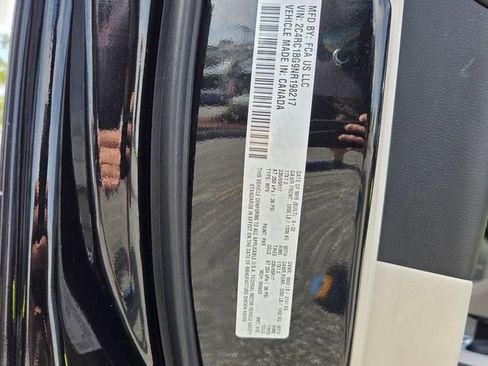 Used 2022 Chrysler Pacifica Touring-L image 19