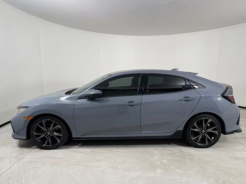 Used 2018 Honda Civic Sport image 12
