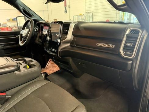 Used 2025 RAM 2500 Big Horn AWD/4WD image 9