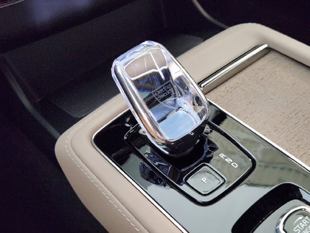 New 2026 Volvo XC90 T8 Plus w/ Protection Package Premier AWD/4WD image 20