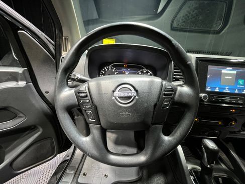 Certified 2022 Nissan Frontier S image 9