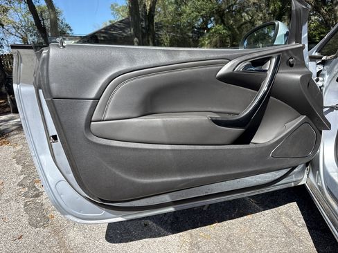 Used 2016 Buick Cascada Premium image 27