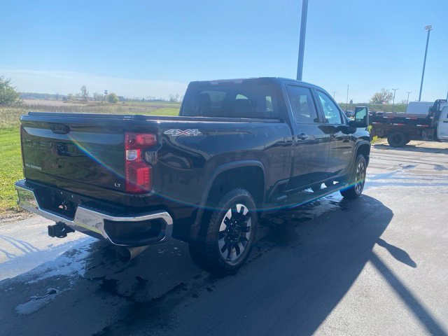 Used 2020 Chevrolet Silverado 2500 LT w/ Convenience Package AWD/4WD image 3