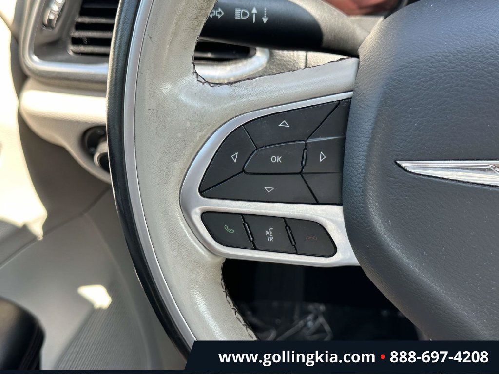 Used 2020 Chrysler Pacifica Limited FWD image 21