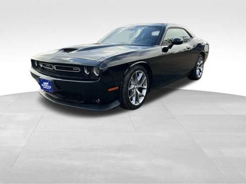 Used 2022 Dodge Challenger GT image 3