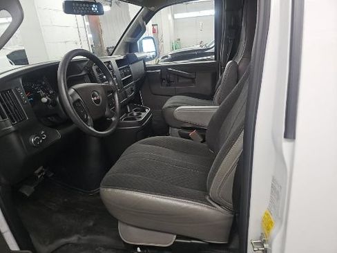 Used 2025 GMC Savana 2500 w/ Driver Convenience Package RWD image 3
