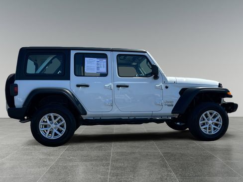 Used 2020 Jeep Wrangler Unlimited Sport image 6