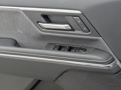 New 2026 GMC Sierra EV Elevation w/ LPO, Elevation Dark Package image 22