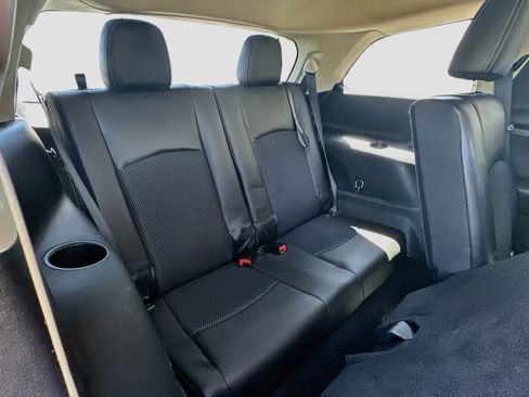 Used 2015 Dodge Journey Crossroad w/ Flexible Seating Group AWD/4WD image 27