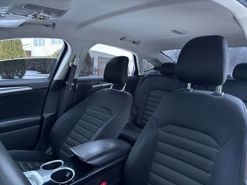 Used 2014 Ford Fusion SE image 21