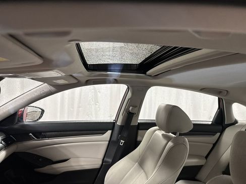 Used 2019 Honda Accord EX image 29