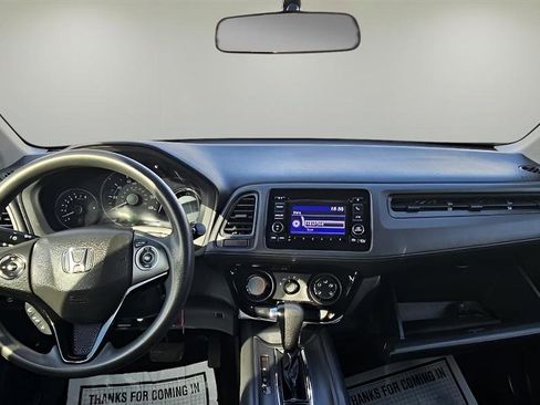 Used 2018 Honda HR-V LX image 15