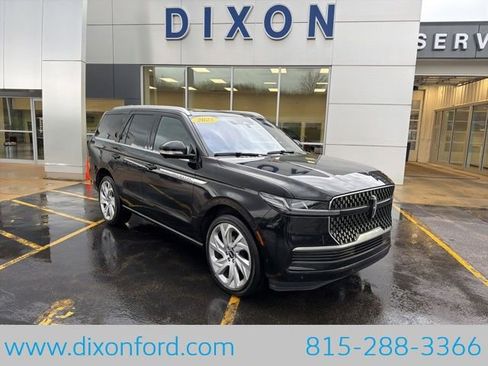 Used 2025 Lincoln Navigator Reserve AWD/4WD image 1
