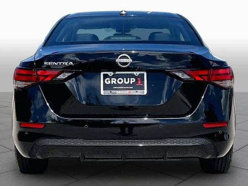 Certified 2025 Nissan Sentra SV FWD image 5