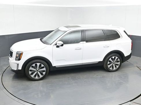 Used 2022 Kia Telluride S AWD/4WD image 36