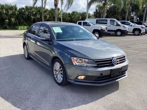 Used 2015 Volkswagen Jetta SE FWD image 8
