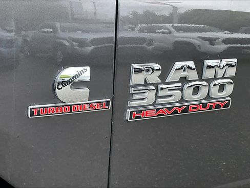 Used 2016 RAM 3500 Big Horn RWD image 9