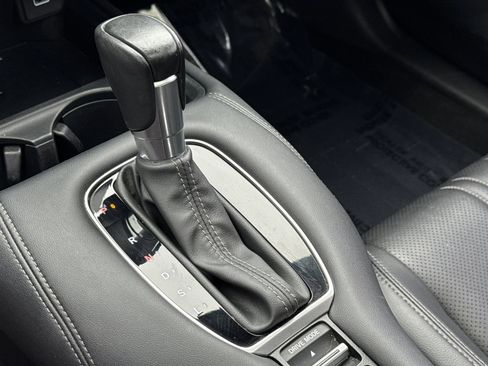 Certified 2024 Honda HR-V EX-L image 16