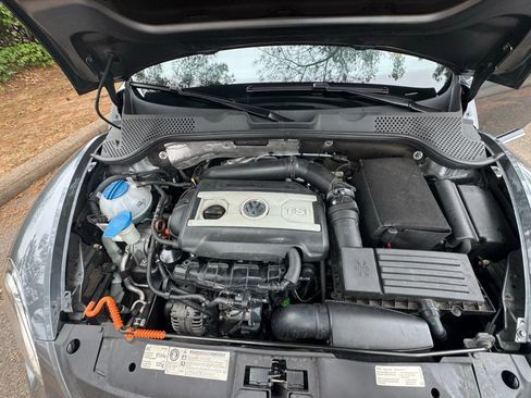 Used 2012 Volkswagen Beetle 2.0T image 27