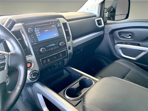 Used 2018 Nissan Titan PRO-4X w/ Pro-4x Utility Package image 37
