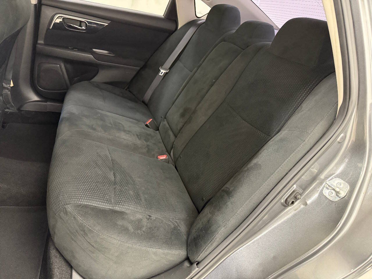 Used 2014 Nissan Altima 2.5 SV w/ Convenience Package FWD image 27