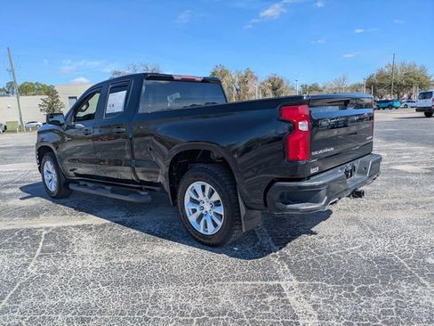 Used 2020 Chevrolet Silverado 1500 Custom w/ Custom Value Package image 5