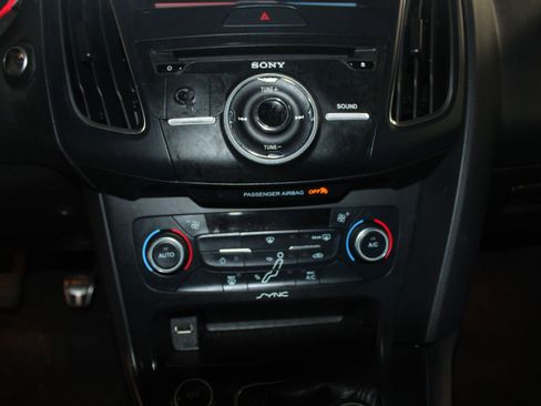 Used 2015 Ford Focus ST w/ Equipment Group 401A image 18