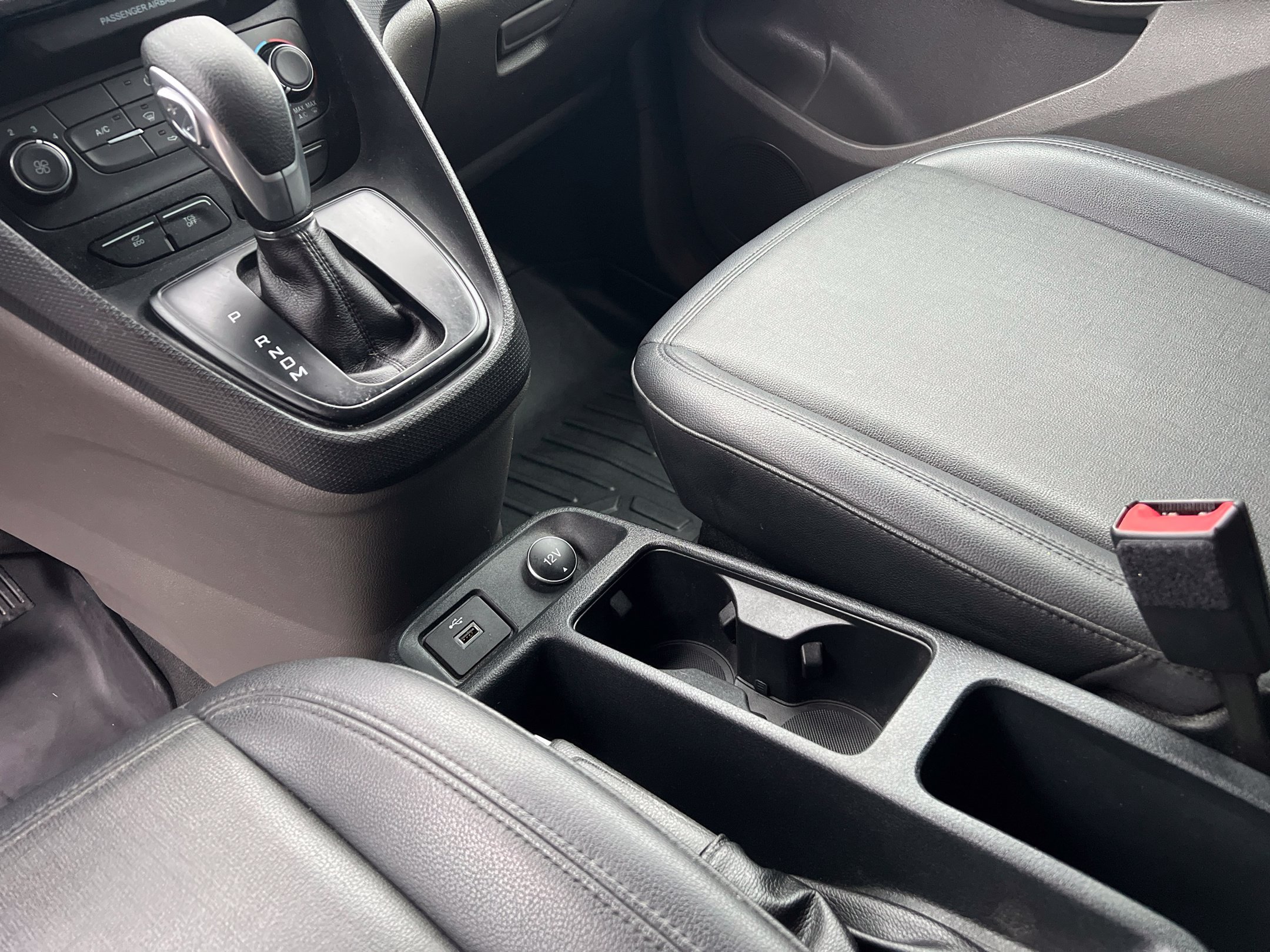 Used 2019 Ford Transit Connect XL FWD image 21