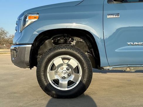 Used 2019 Toyota Tundra Limited AWD/4WD image 5