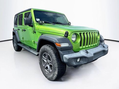Used 2018 Jeep Wrangler Unlimited Sport S AWD/4WD image 7