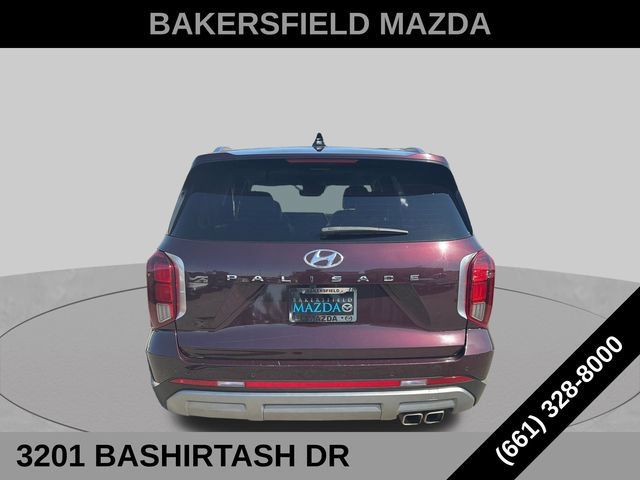 Used 2024 Hyundai Palisade Limited FWD image 4
