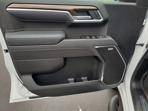 Used 2025 Chevrolet Silverado 1500 RST w/ Convenience Package II image 18